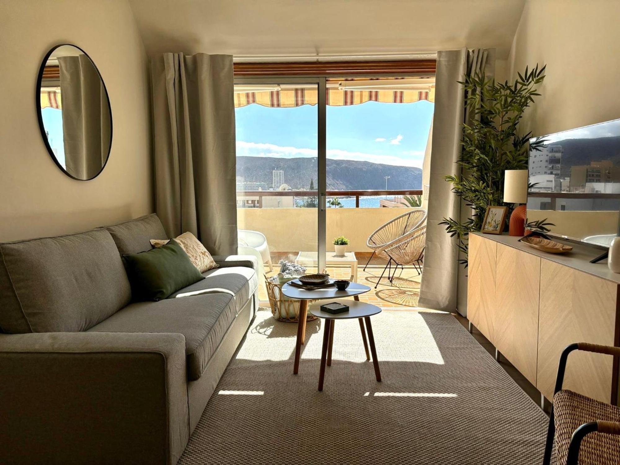 Seaview Apartment - Los Cristianos ลอส กริสเตียนอส ภายนอก รูปภาพ